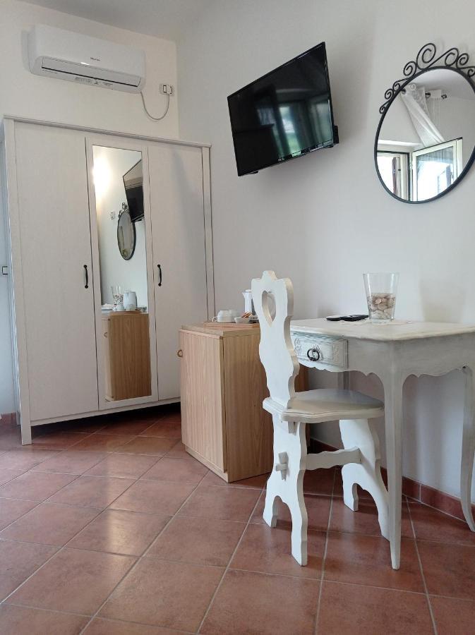 B&B Le Rose Santa Maria di Castellabate Bagian luar foto